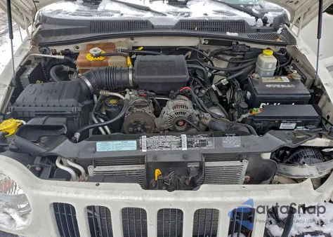 2002 Jeep Liberty Sport z USA, uszkodzony, nr VIN 1J4GL48K22W116149